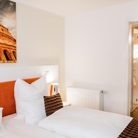 Hotel Gut Landscheid Burscheid Buitenkant foto