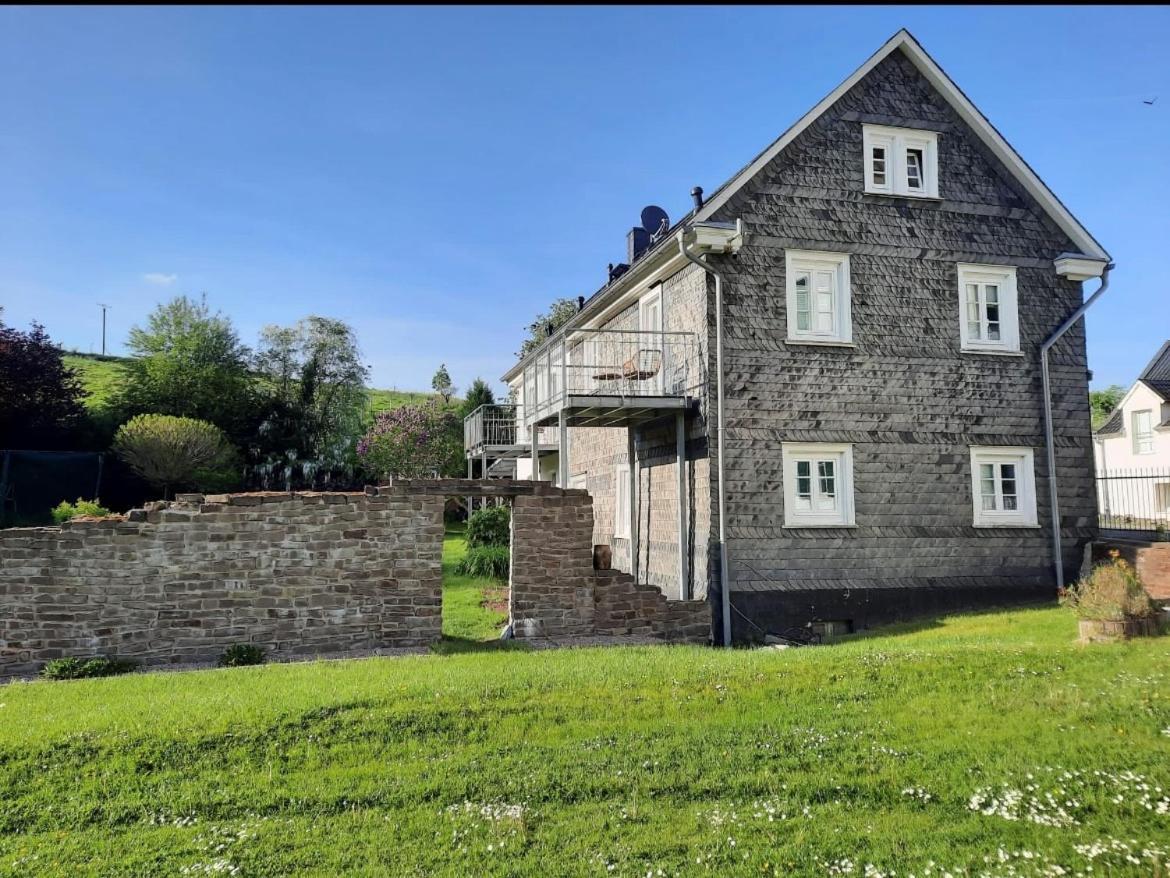 Hotel Gut Landscheid Burscheid Buitenkant foto