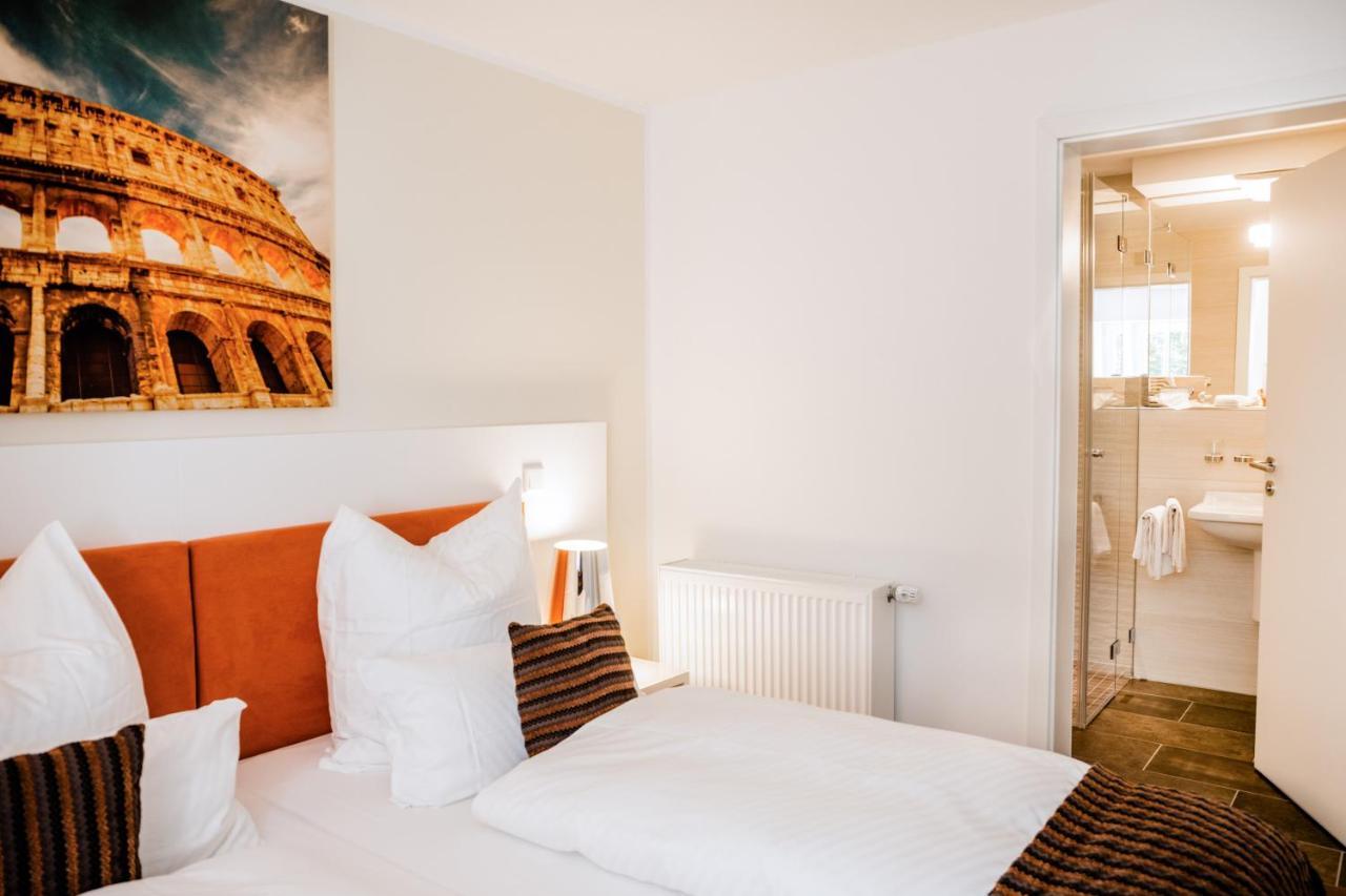 Hotel Gut Landscheid Burscheid Buitenkant foto
